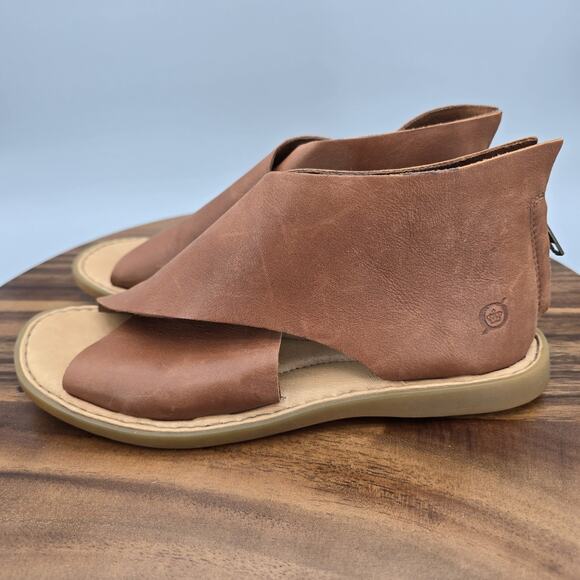 Born Sandals Women's 7 M Brown Leather Iwa Flat Back Zip Open Toe Cross Strap - Picture 4 of 8